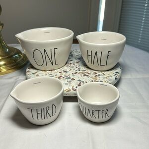 Rae Dunn farm style measuring cups
